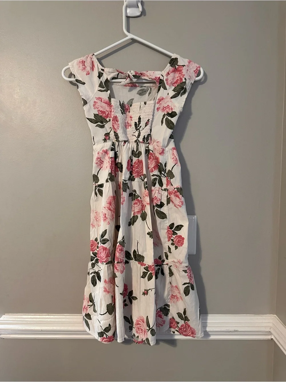 Old Navy Girls Floral Dress size 8